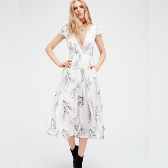 Free People Dresses & Skirts - Free People Floral Retro Midi Dress Ivory Deep V Faux Wrap Cap Sleeve